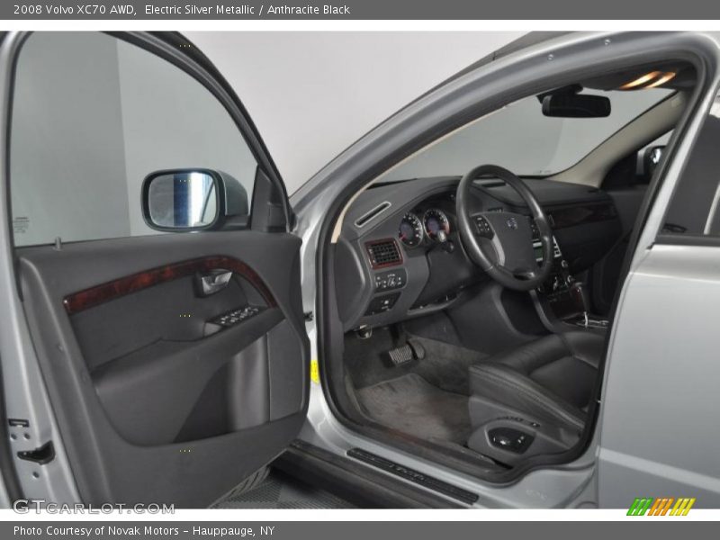 Electric Silver Metallic / Anthracite Black 2008 Volvo XC70 AWD