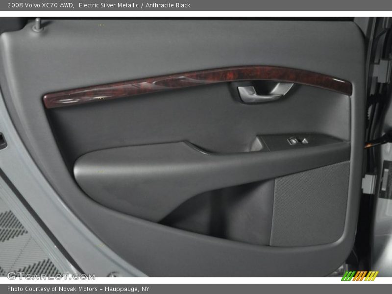 Electric Silver Metallic / Anthracite Black 2008 Volvo XC70 AWD