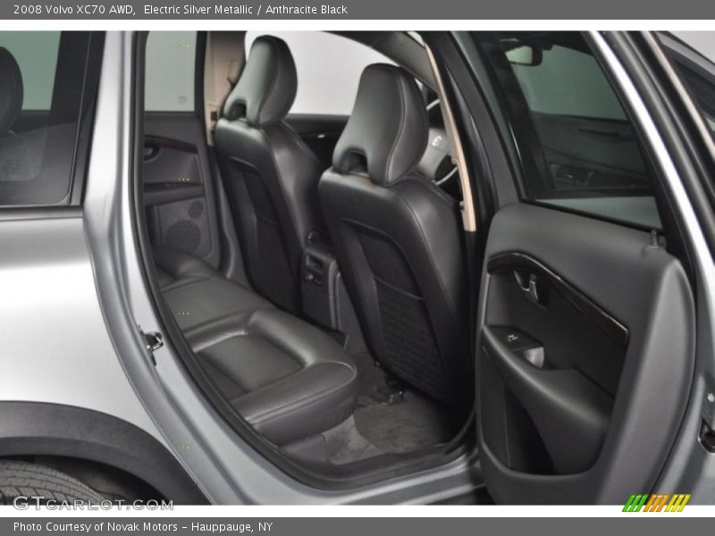 Electric Silver Metallic / Anthracite Black 2008 Volvo XC70 AWD