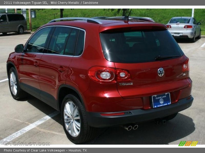 Wild Cherry Metallic / Sandstone 2011 Volkswagen Tiguan SEL