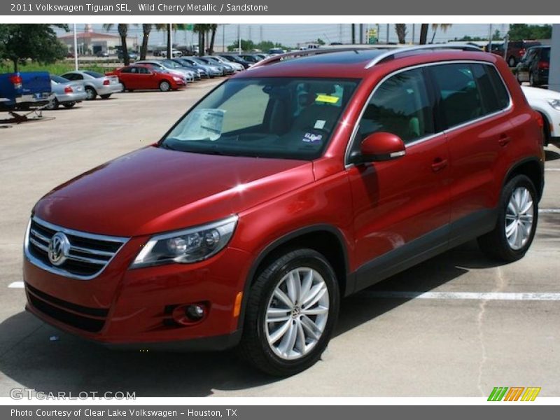 Wild Cherry Metallic / Sandstone 2011 Volkswagen Tiguan SEL