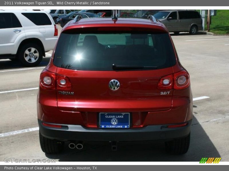 Wild Cherry Metallic / Sandstone 2011 Volkswagen Tiguan SEL