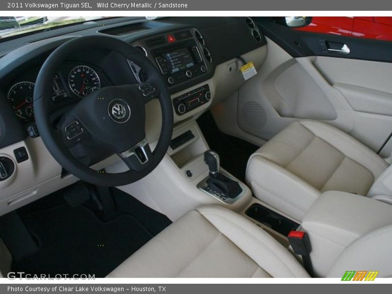 Wild Cherry Metallic / Sandstone 2011 Volkswagen Tiguan SEL
