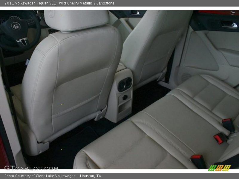 Wild Cherry Metallic / Sandstone 2011 Volkswagen Tiguan SEL