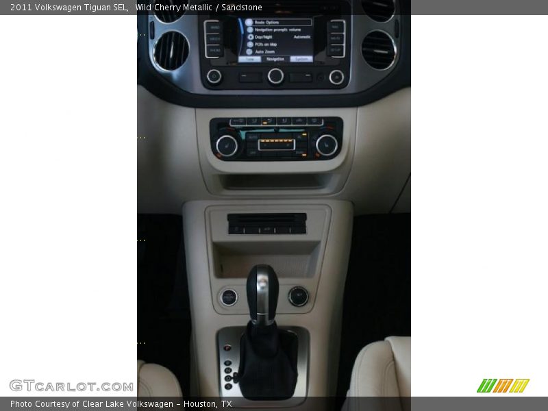Wild Cherry Metallic / Sandstone 2011 Volkswagen Tiguan SEL