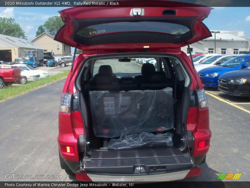 Rally Red Metallic / Black 2010 Mitsubishi Outlander XLS 4WD
