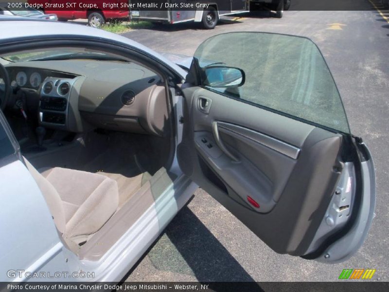Bright Silver Metallic / Dark Slate Gray 2005 Dodge Stratus SXT Coupe