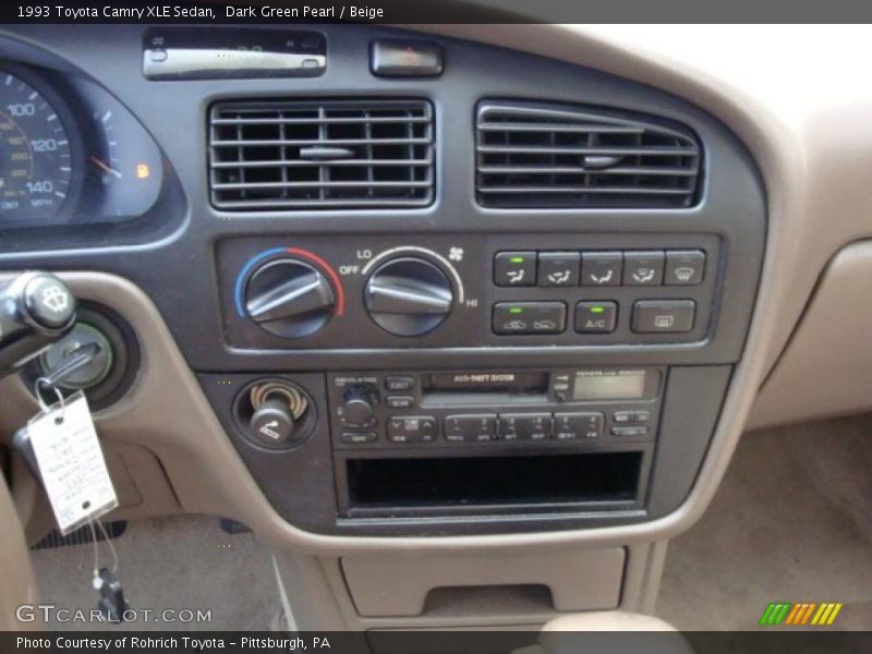 Dark Green Pearl / Beige 1993 Toyota Camry XLE Sedan