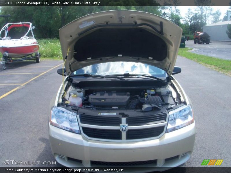 White Gold / Dark Slate Gray 2010 Dodge Avenger SXT