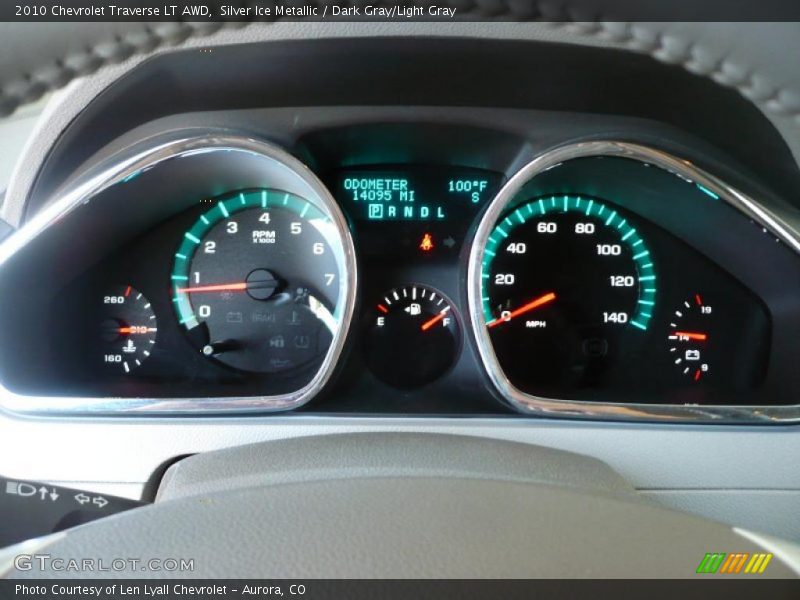 Silver Ice Metallic / Dark Gray/Light Gray 2010 Chevrolet Traverse LT AWD