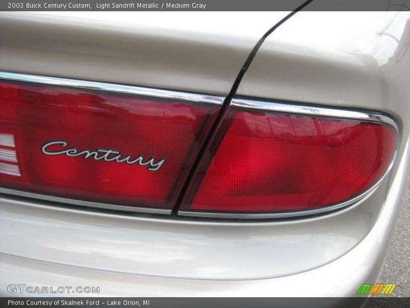 Light Sandrift Metallic / Medium Gray 2003 Buick Century Custom