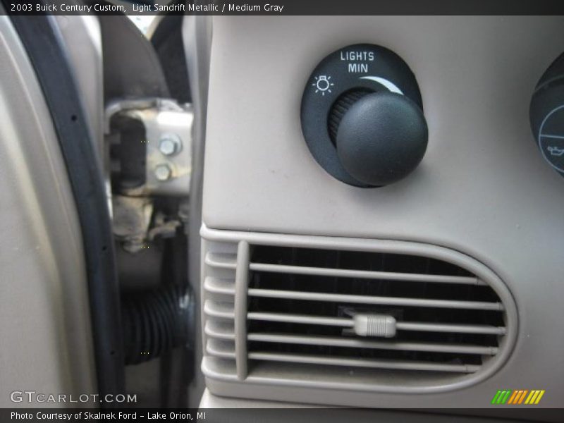 Light Sandrift Metallic / Medium Gray 2003 Buick Century Custom