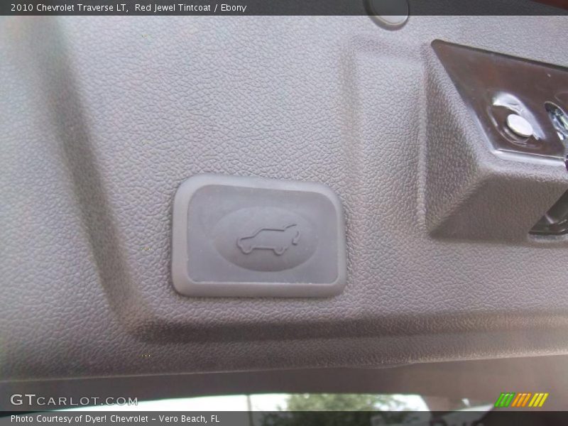 Red Jewel Tintcoat / Ebony 2010 Chevrolet Traverse LT