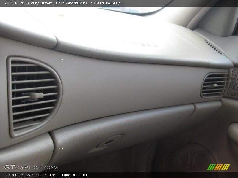 Light Sandrift Metallic / Medium Gray 2003 Buick Century Custom