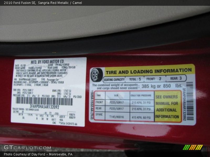 Sangria Red Metallic / Camel 2010 Ford Fusion SE