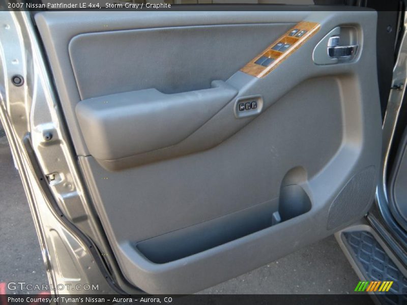 Storm Gray / Graphite 2007 Nissan Pathfinder LE 4x4