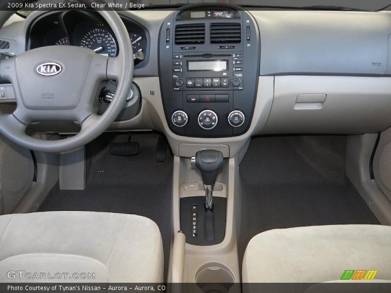 Clear White / Beige 2009 Kia Spectra EX Sedan