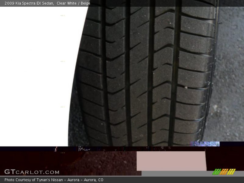 Clear White / Beige 2009 Kia Spectra EX Sedan