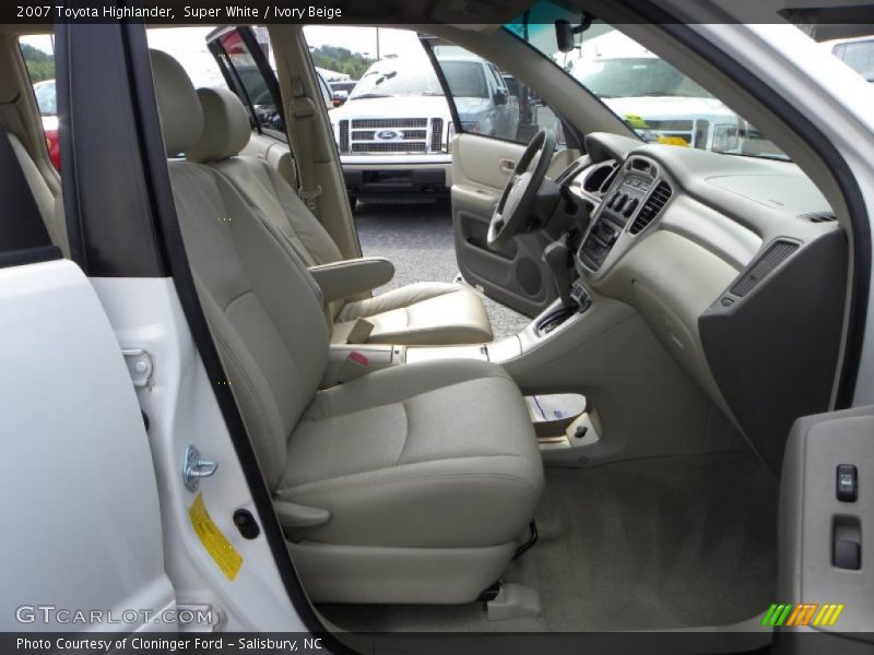 Super White / Ivory Beige 2007 Toyota Highlander