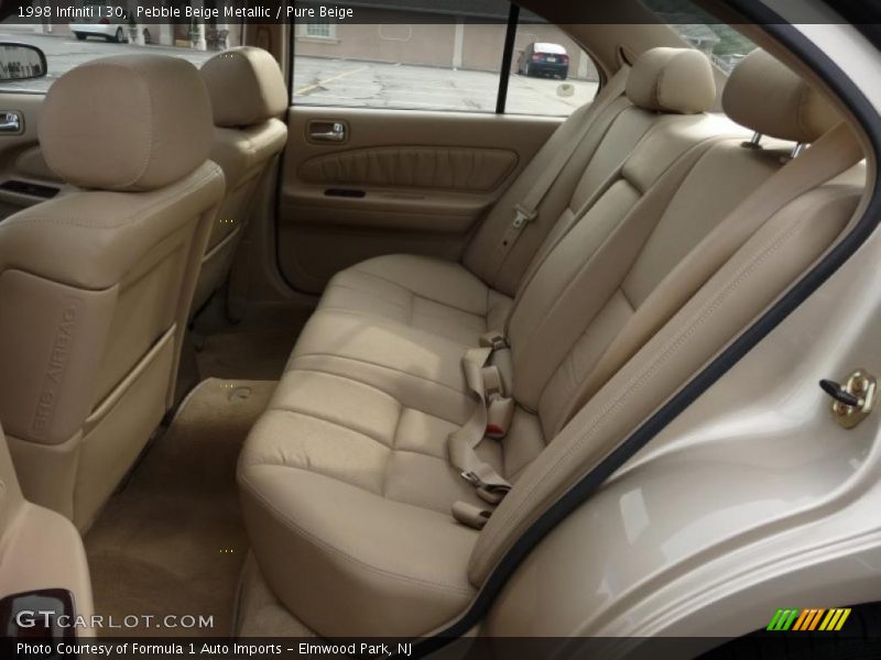 Pebble Beige Metallic / Pure Beige 1998 Infiniti I 30