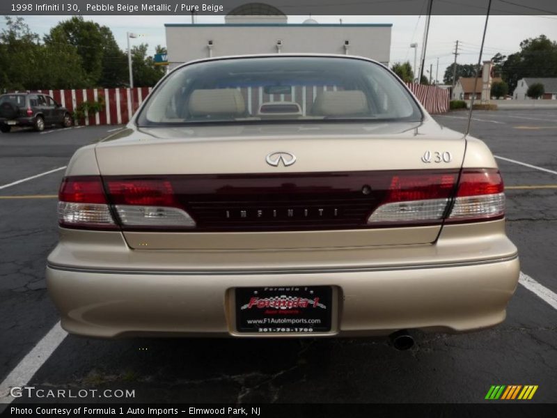 Pebble Beige Metallic / Pure Beige 1998 Infiniti I 30