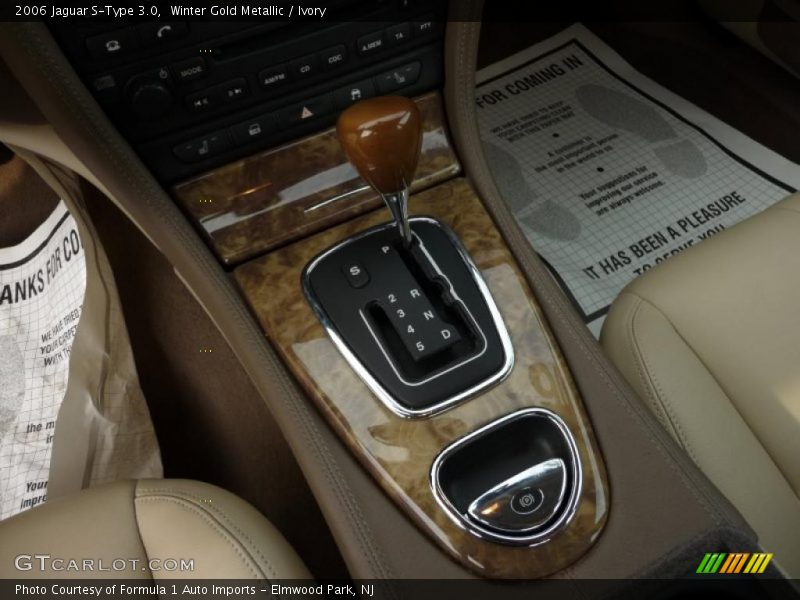 Winter Gold Metallic / Ivory 2006 Jaguar S-Type 3.0