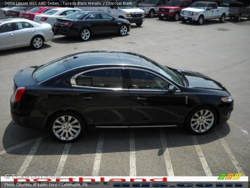 Tuxedo Black Metallic / Charcoal Black 2009 Lincoln MKS AWD Sedan