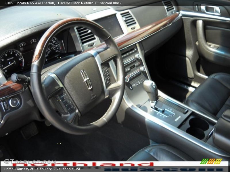Tuxedo Black Metallic / Charcoal Black 2009 Lincoln MKS AWD Sedan