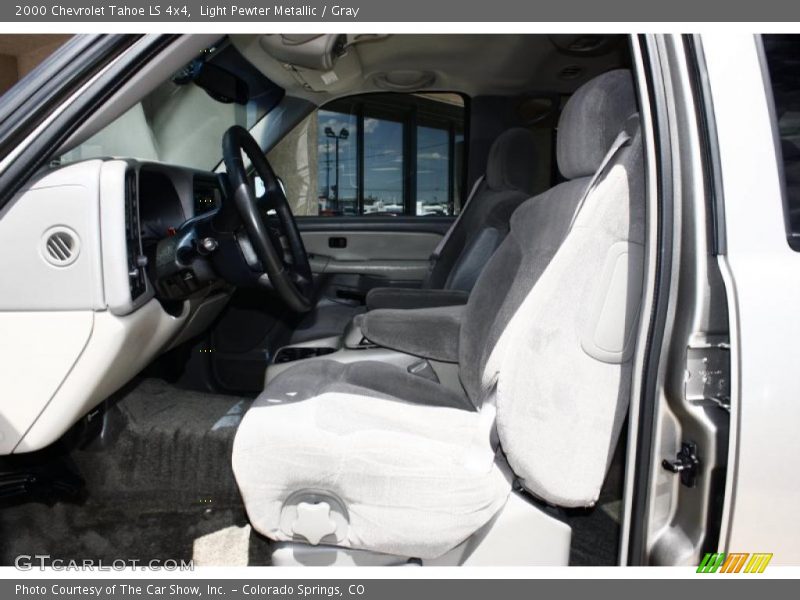 Light Pewter Metallic / Gray 2000 Chevrolet Tahoe LS 4x4