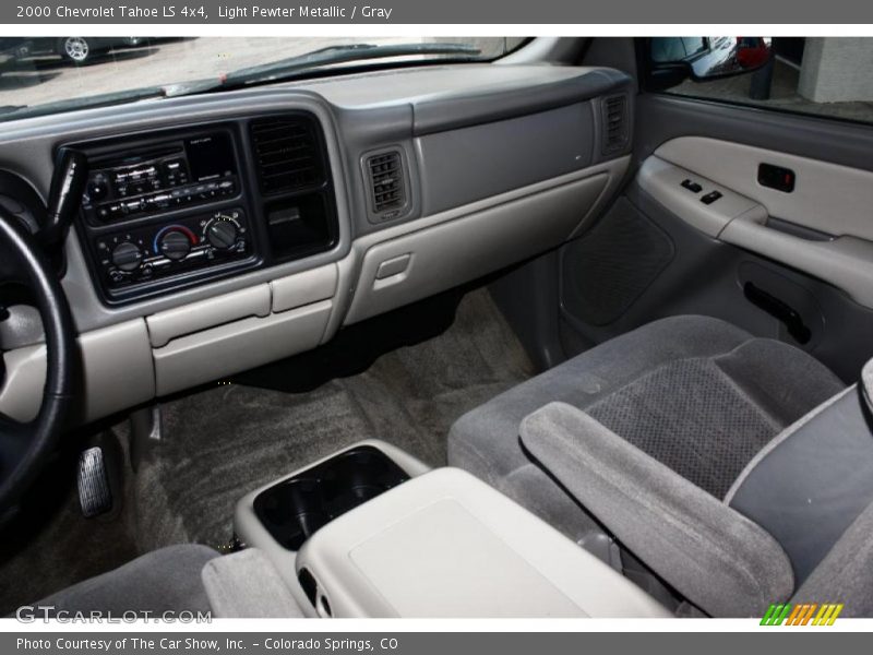 Light Pewter Metallic / Gray 2000 Chevrolet Tahoe LS 4x4