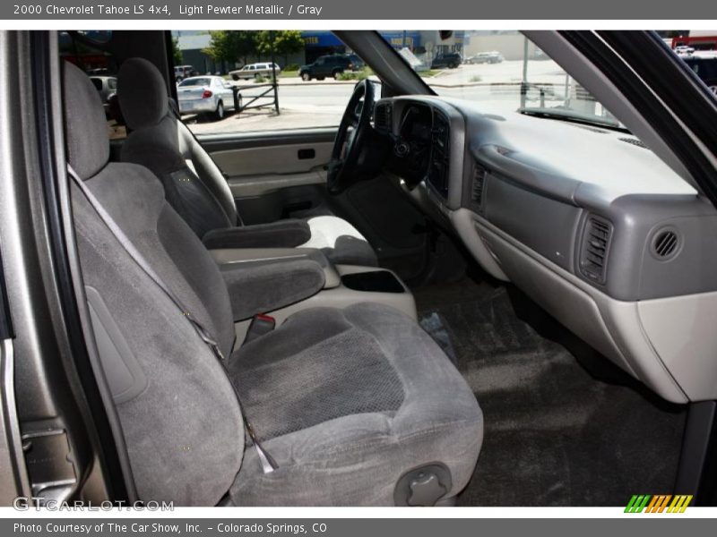 Light Pewter Metallic / Gray 2000 Chevrolet Tahoe LS 4x4