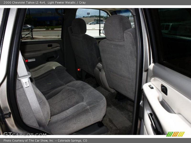 Light Pewter Metallic / Gray 2000 Chevrolet Tahoe LS 4x4