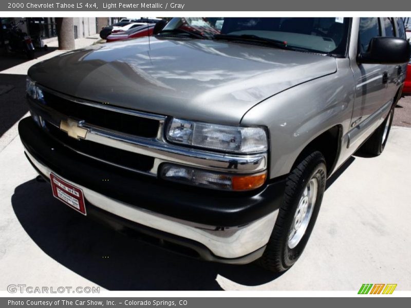 Light Pewter Metallic / Gray 2000 Chevrolet Tahoe LS 4x4