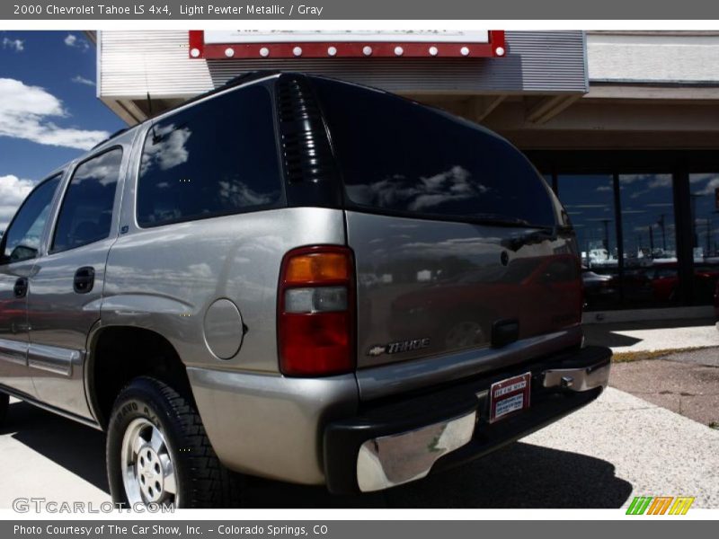 Light Pewter Metallic / Gray 2000 Chevrolet Tahoe LS 4x4