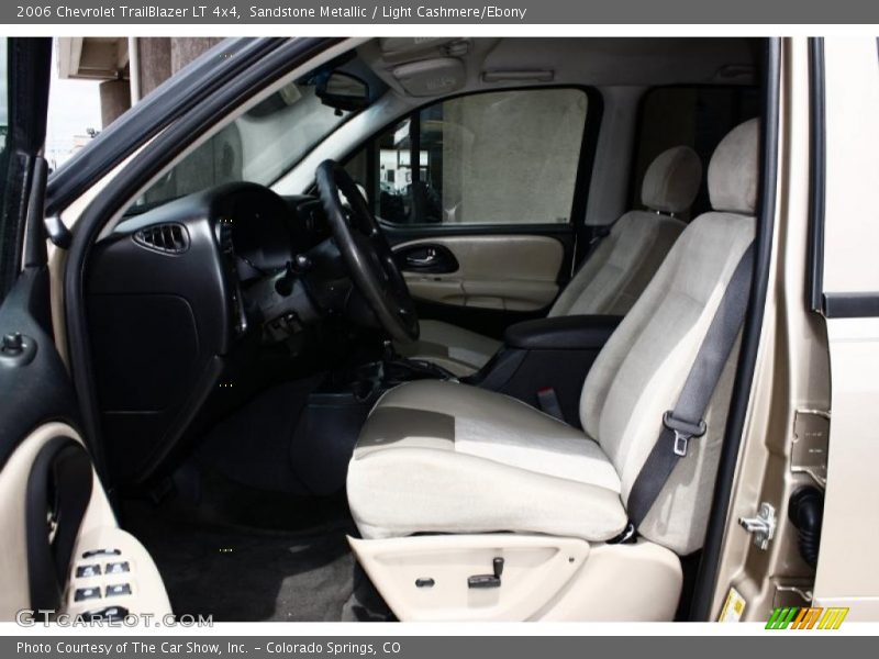 Sandstone Metallic / Light Cashmere/Ebony 2006 Chevrolet TrailBlazer LT 4x4