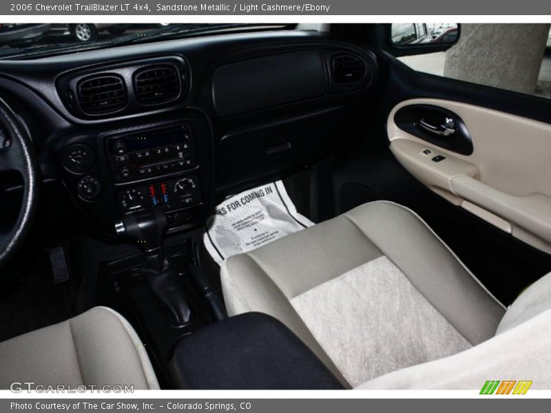 Sandstone Metallic / Light Cashmere/Ebony 2006 Chevrolet TrailBlazer LT 4x4