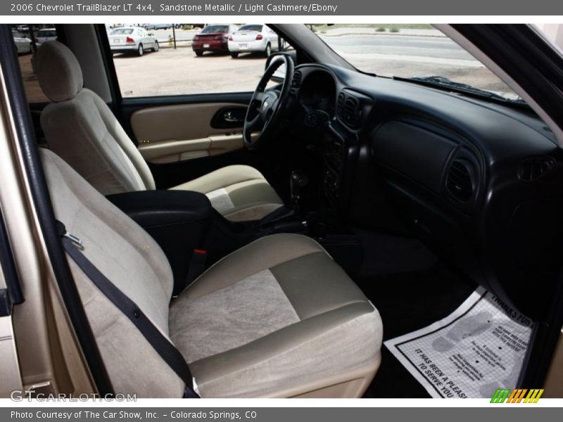 Sandstone Metallic / Light Cashmere/Ebony 2006 Chevrolet TrailBlazer LT 4x4