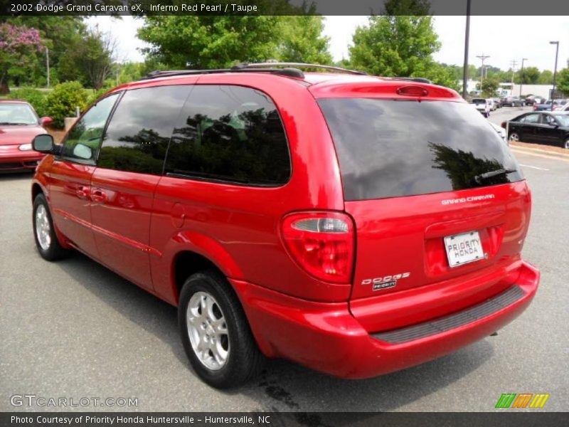 Inferno Red Pearl / Taupe 2002 Dodge Grand Caravan eX