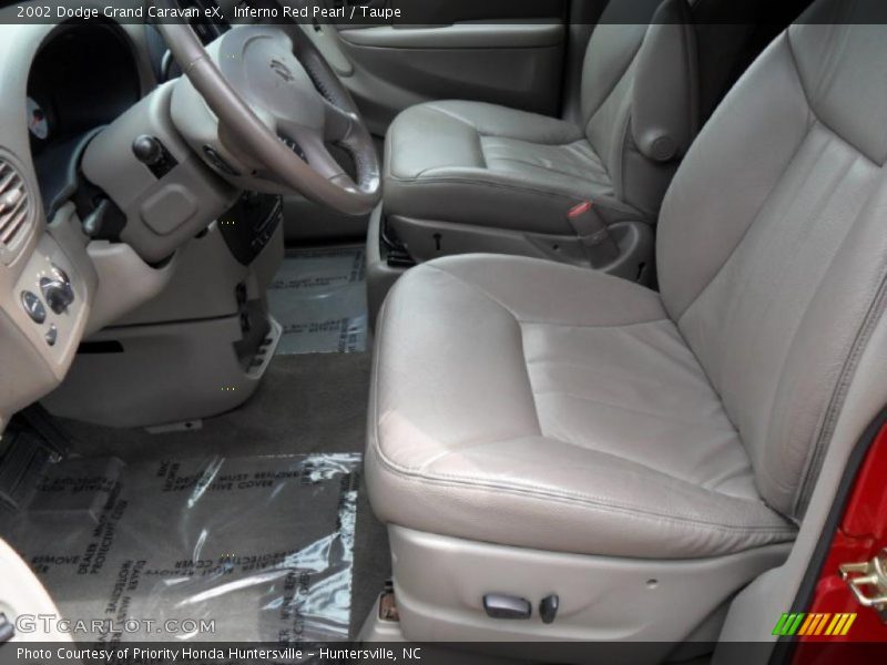 Inferno Red Pearl / Taupe 2002 Dodge Grand Caravan eX