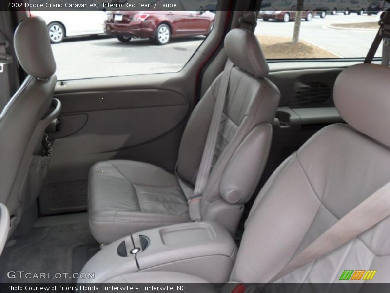 Inferno Red Pearl / Taupe 2002 Dodge Grand Caravan eX