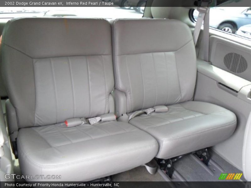 Inferno Red Pearl / Taupe 2002 Dodge Grand Caravan eX