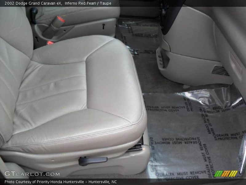 Inferno Red Pearl / Taupe 2002 Dodge Grand Caravan eX