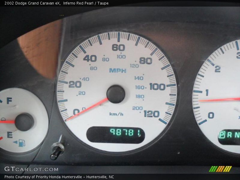 Inferno Red Pearl / Taupe 2002 Dodge Grand Caravan eX
