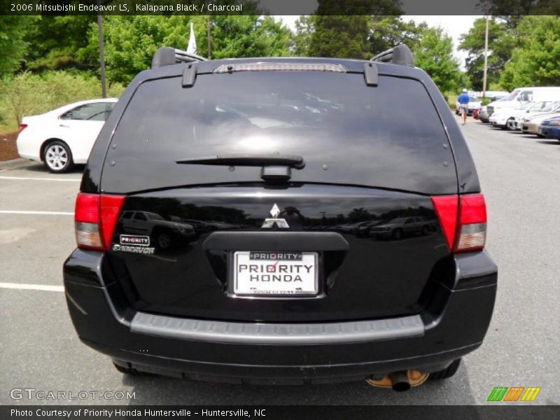 Kalapana Black / Charcoal 2006 Mitsubishi Endeavor LS