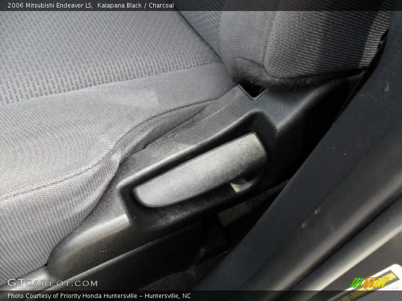 Kalapana Black / Charcoal 2006 Mitsubishi Endeavor LS