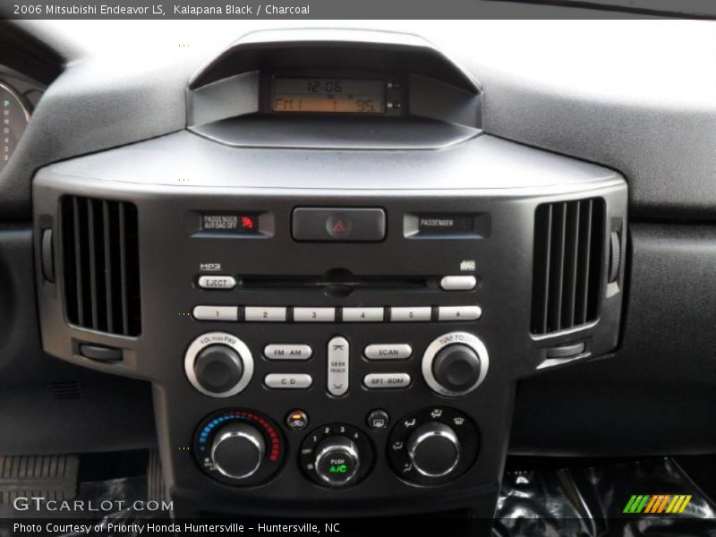 Kalapana Black / Charcoal 2006 Mitsubishi Endeavor LS