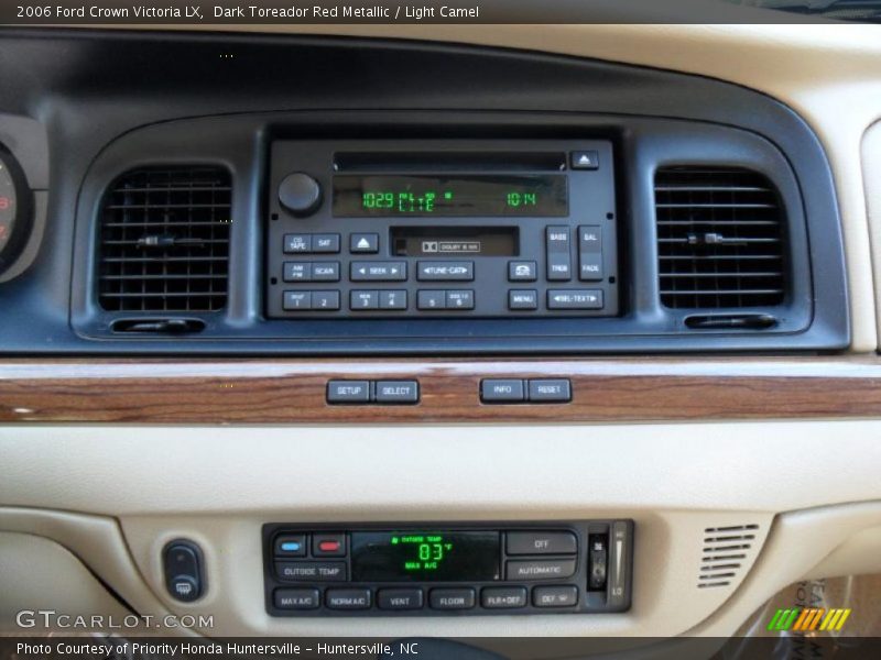 Dark Toreador Red Metallic / Light Camel 2006 Ford Crown Victoria LX