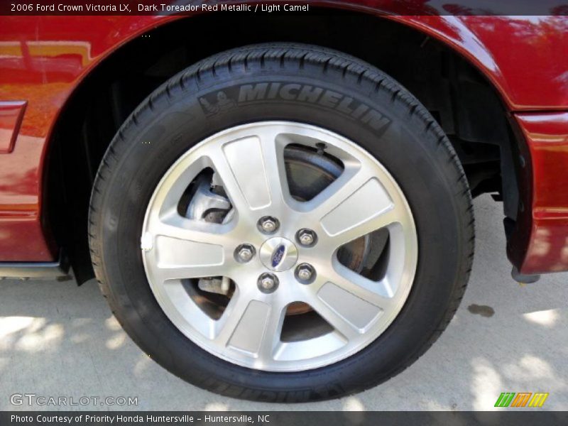 Dark Toreador Red Metallic / Light Camel 2006 Ford Crown Victoria LX