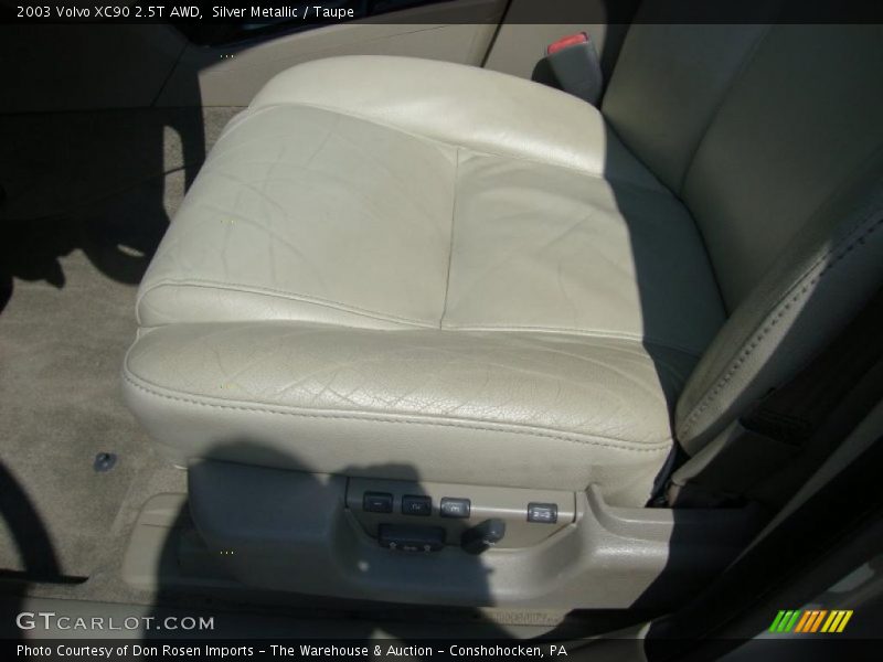Silver Metallic / Taupe 2003 Volvo XC90 2.5T AWD