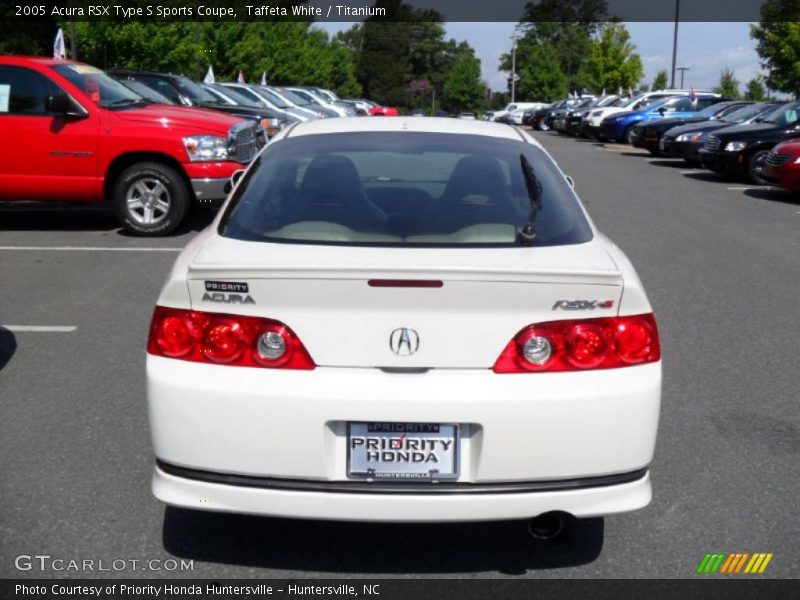 Taffeta White / Titanium 2005 Acura RSX Type S Sports Coupe